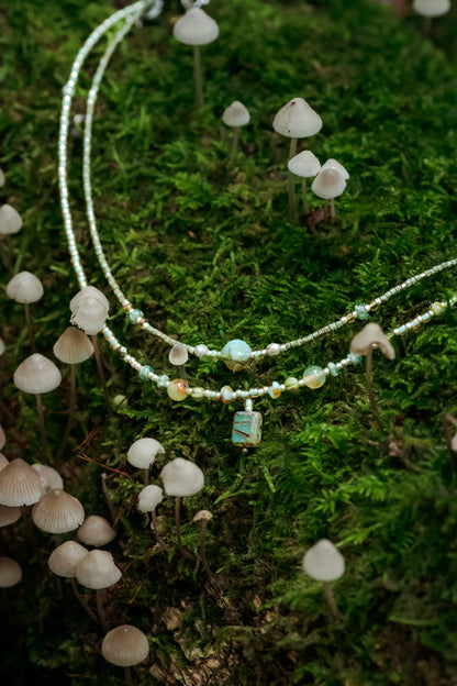 Kralen ketting met agaat en Tsjechisch glas in groentinten