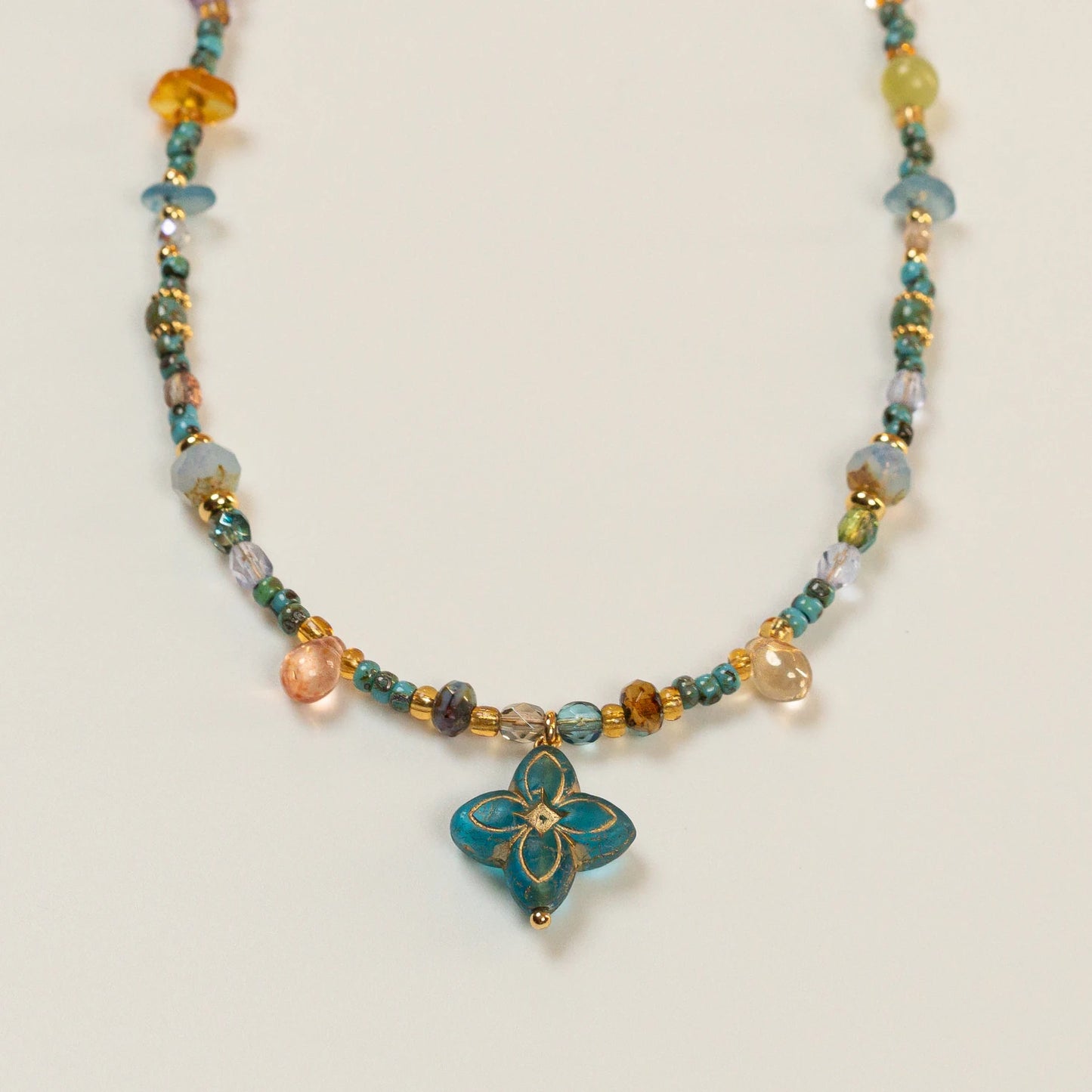 Kralenketting met klavertjevierkralen