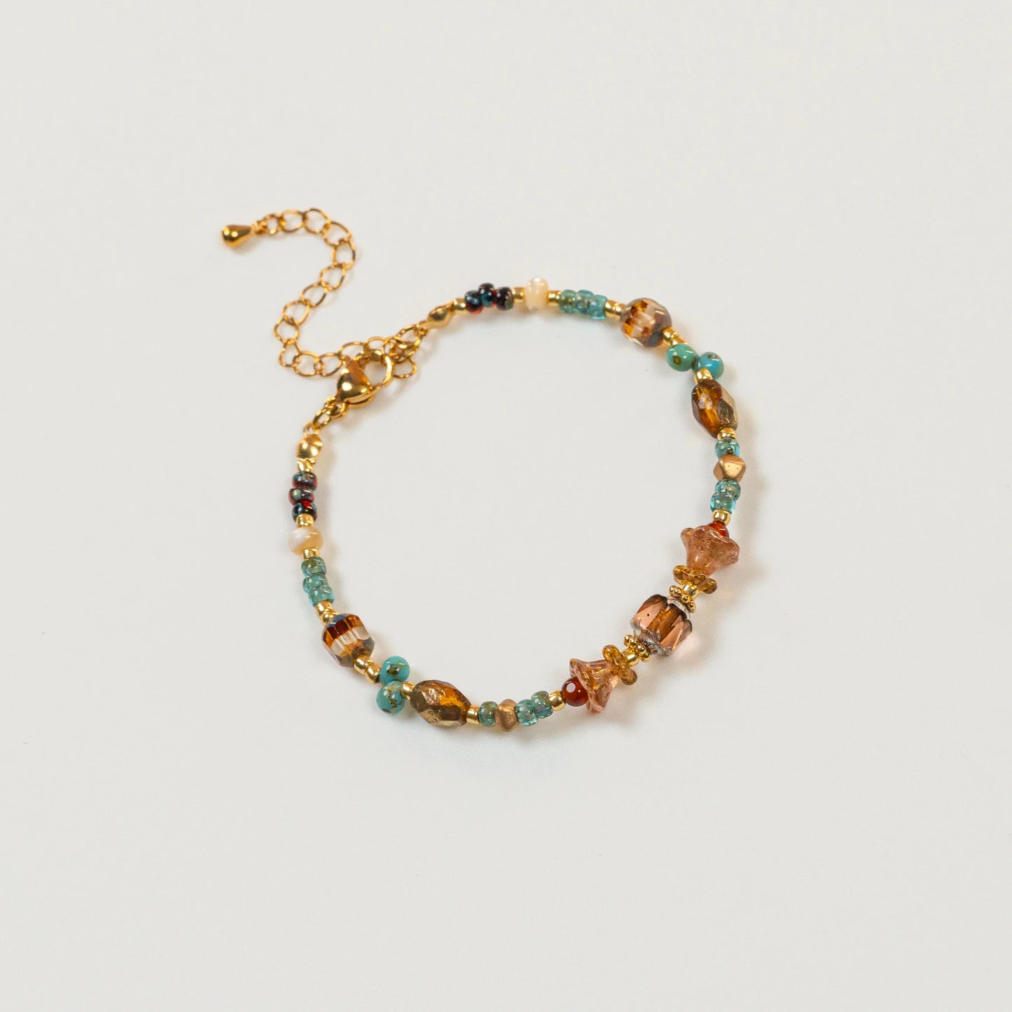 Kralenarmband van glas in de vorm van snoep