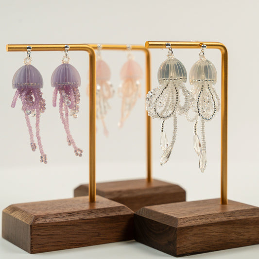 Kraaltjes oorbellen in de vorm van een kwal