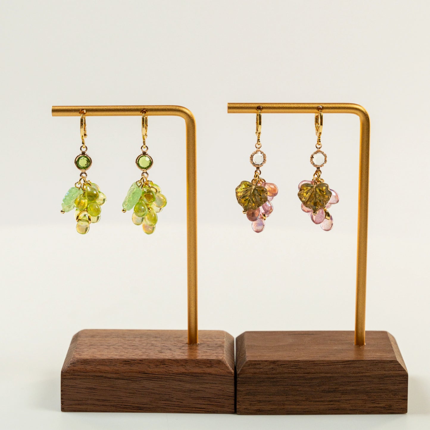 Kraaltjes oorbellen in de vorm van een druiventros