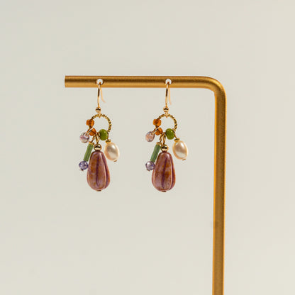 Kraaltjes oorbellen met parels, tulpenbloem bol