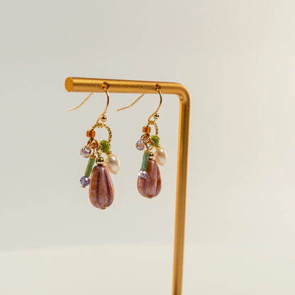 Kraaltjes oorbellen met parels, tulpenbloem bol