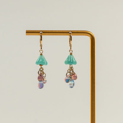 Kraaltjes oorbellen in de vorm van een kwal