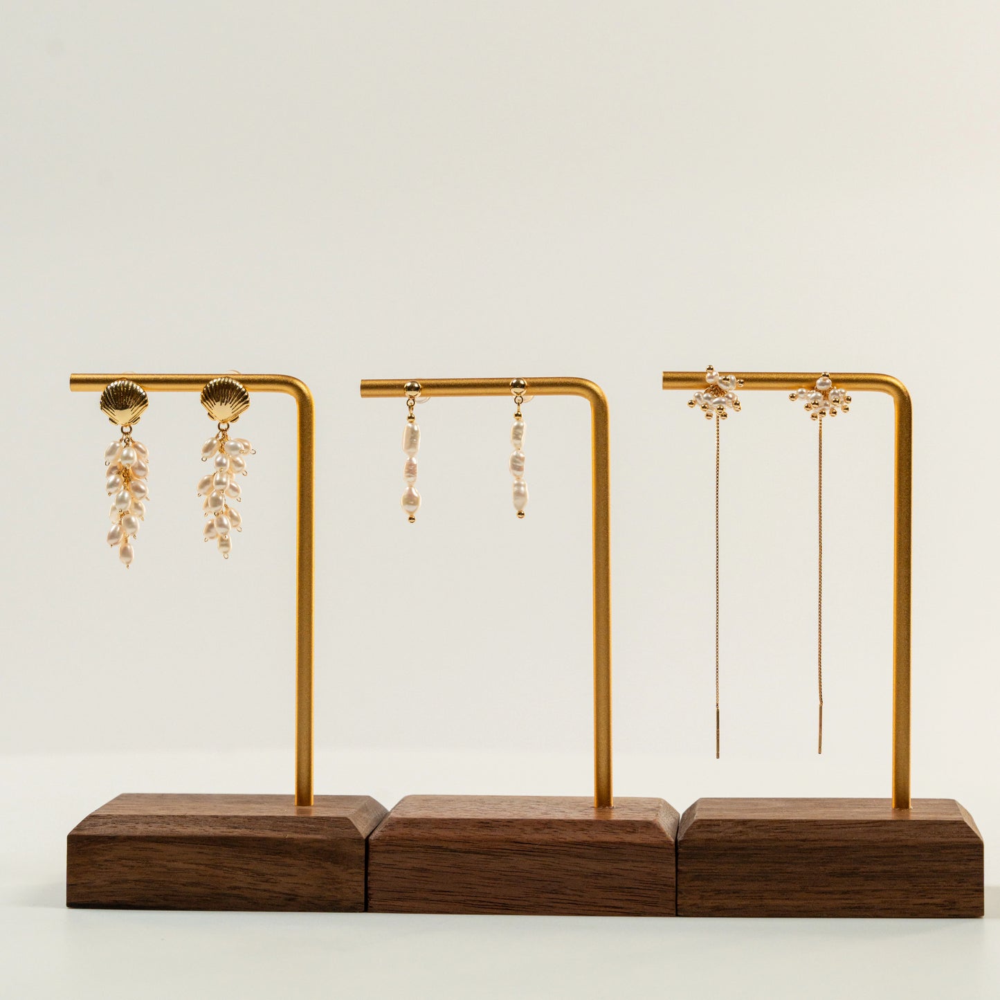 Oorbellen van barokparels in drieën