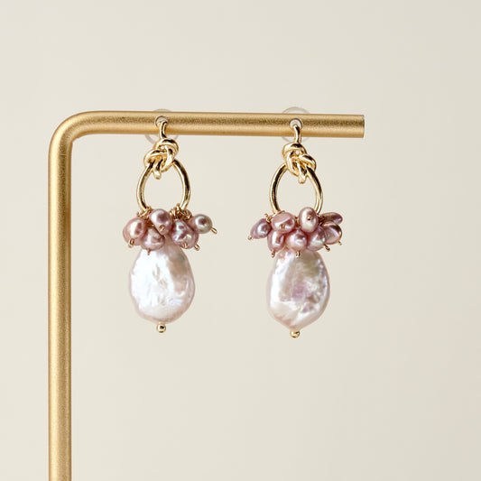 Multicolor teardrop pearl earrings