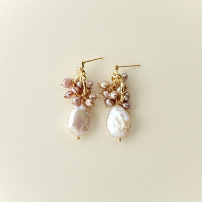 Multicolor teardrop pearl earrings