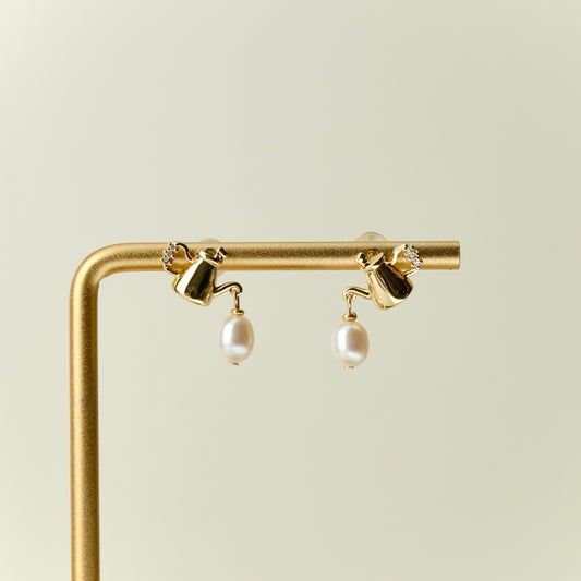 Teapot freshwater pearl earrings