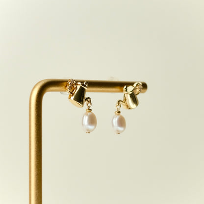 Teapot freshwater pearl earrings