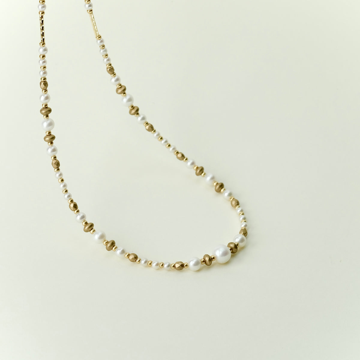 Round freshwater pearl and Czech glass necklace
