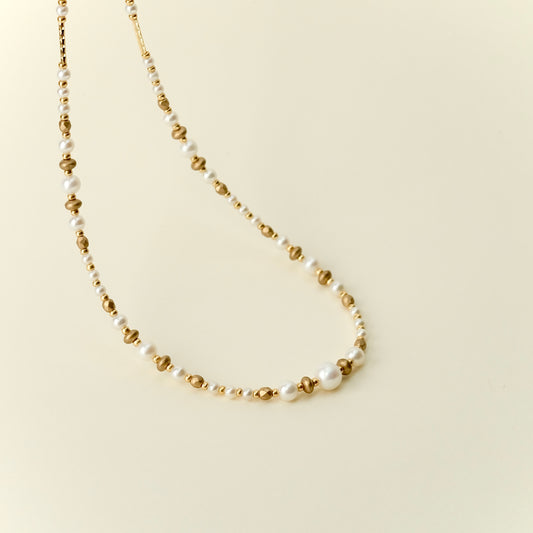 Round freshwater pearl and Czech glass necklace