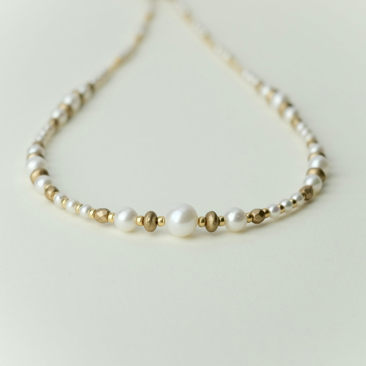Round freshwater pearl and Czech glass necklace