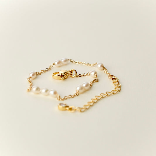 Freshwater pearl wrapped bracelet
